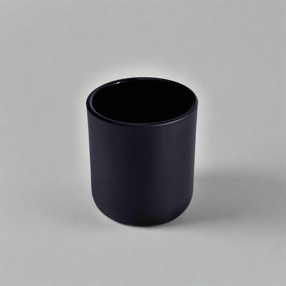 2.5oz Matte Black Candle Glass